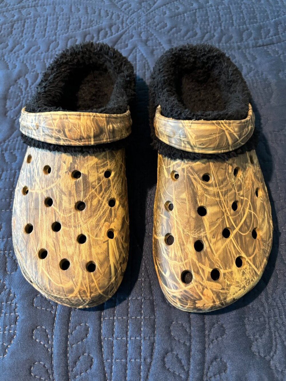 Unisex Adult Fleece-Lined Clog
